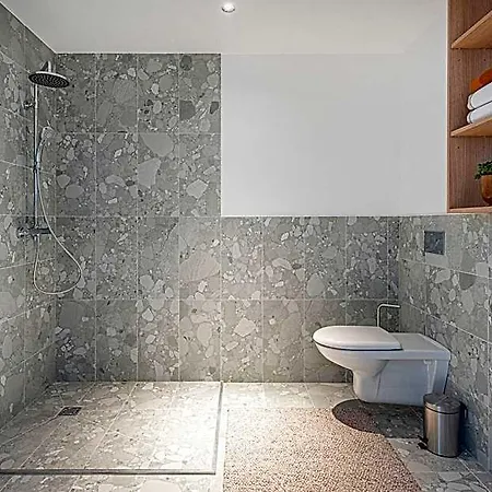 Weloft Coliving 4*